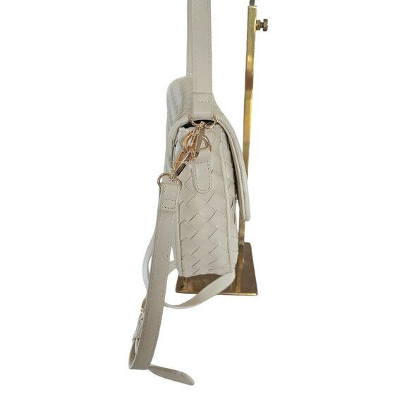 NWT Urban Expressions Scout Woven Crossbody Off White Woven Saddle Boho Purse - Picture 5 of 9